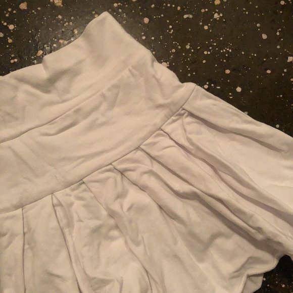 Norma Kamali Pleated Mini Skirt White Terry Pull On - Picture 9 of 9